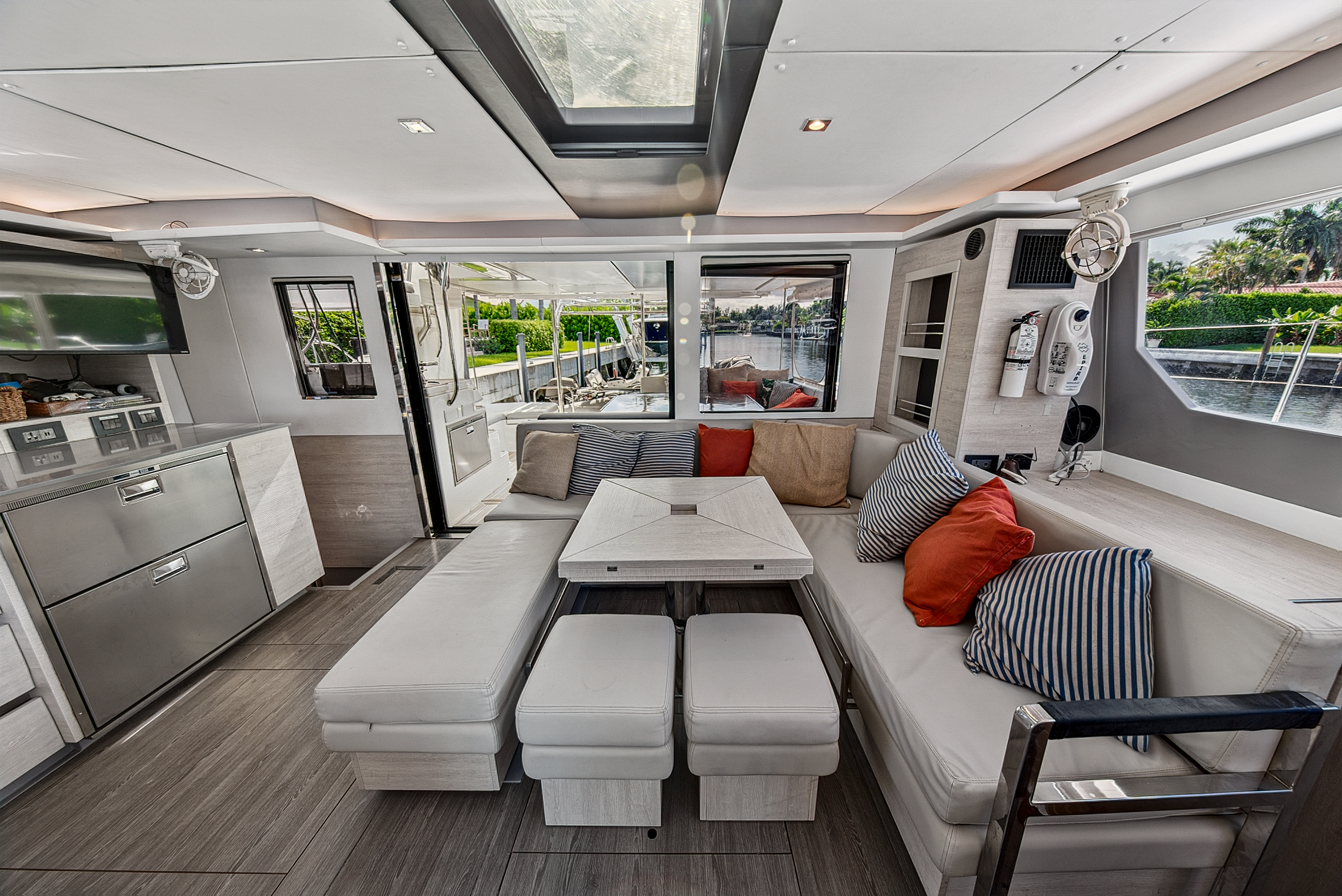 Boat image 119
