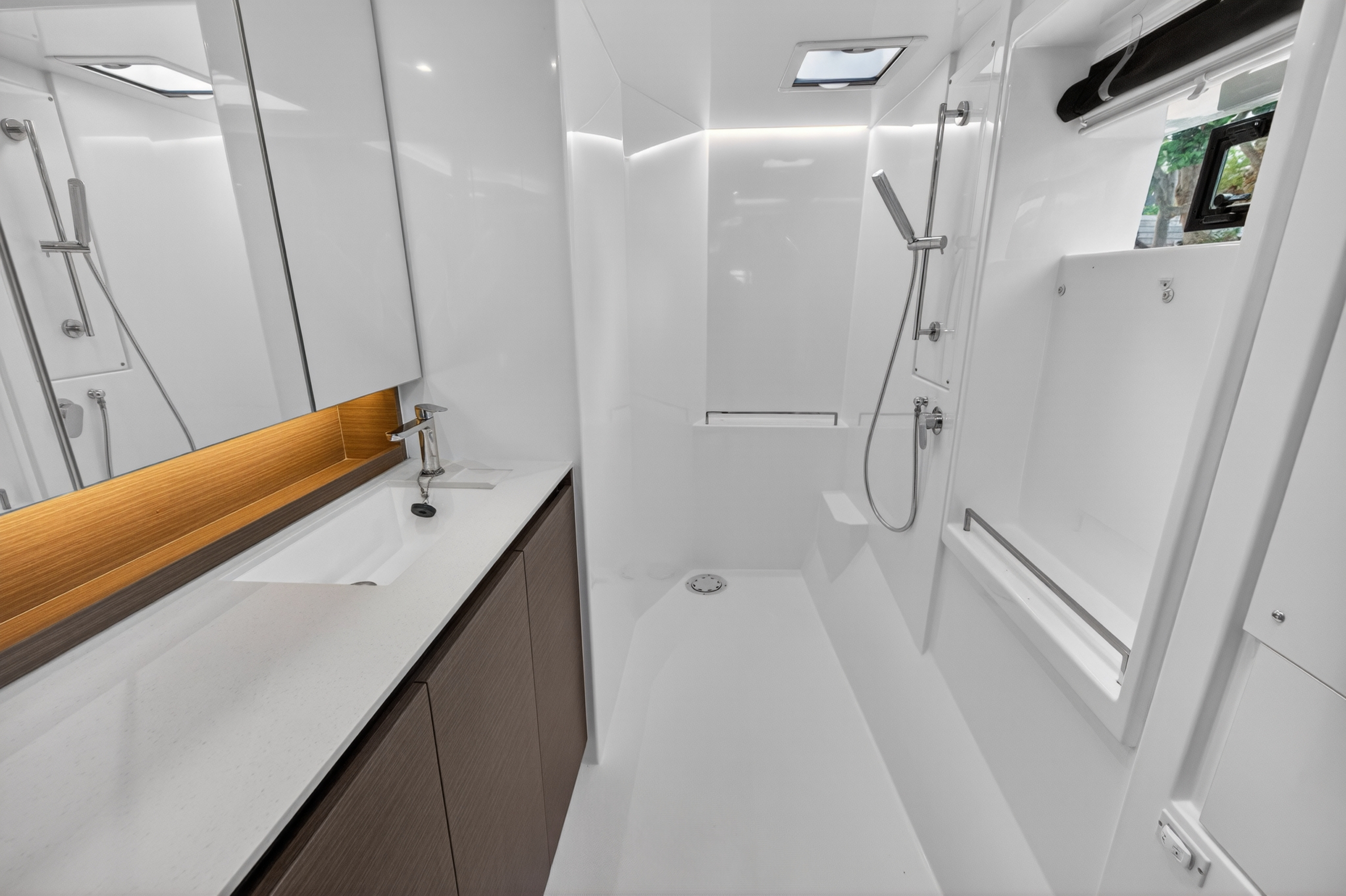 Boat image 115