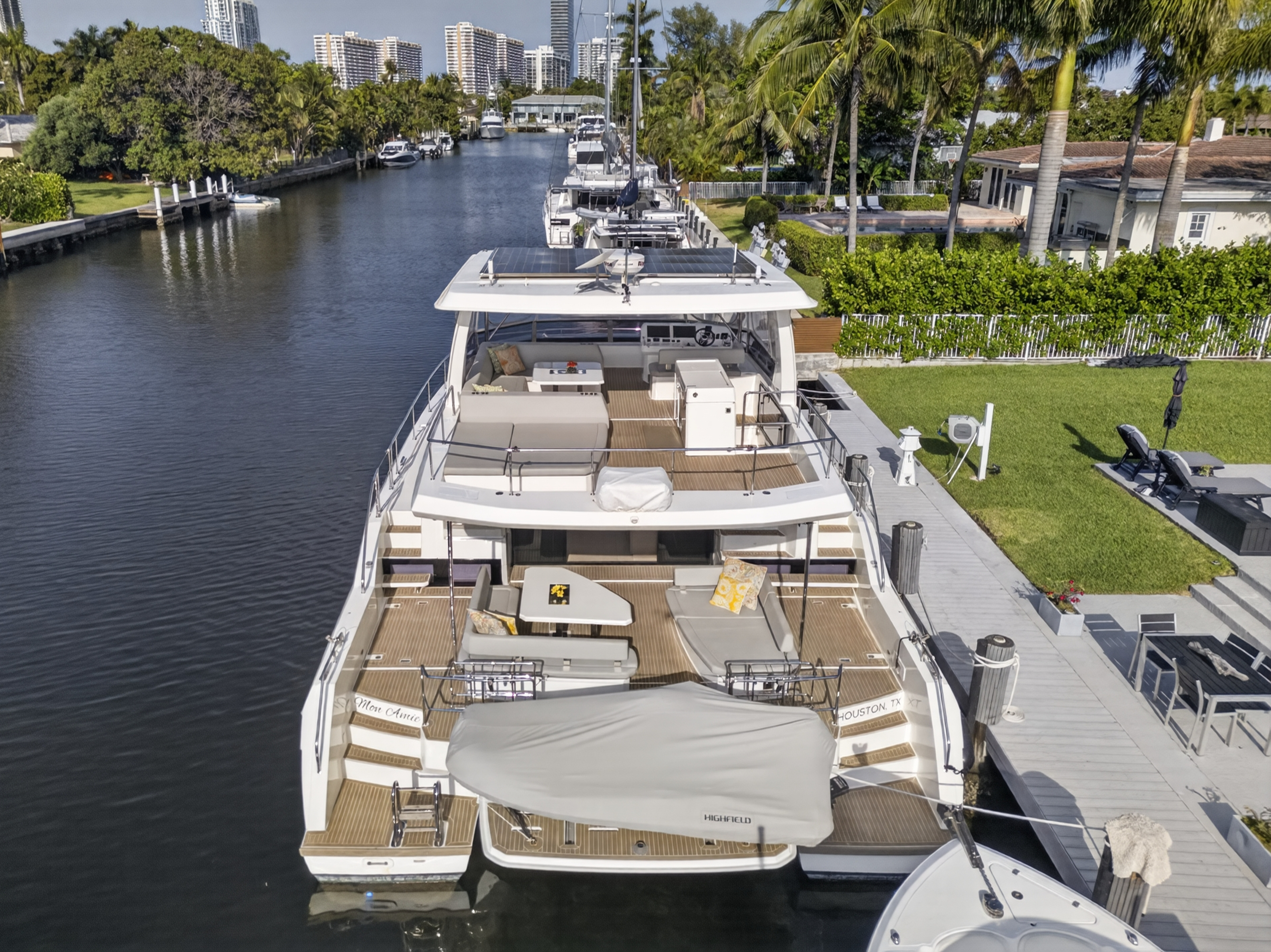 Boat image 11
