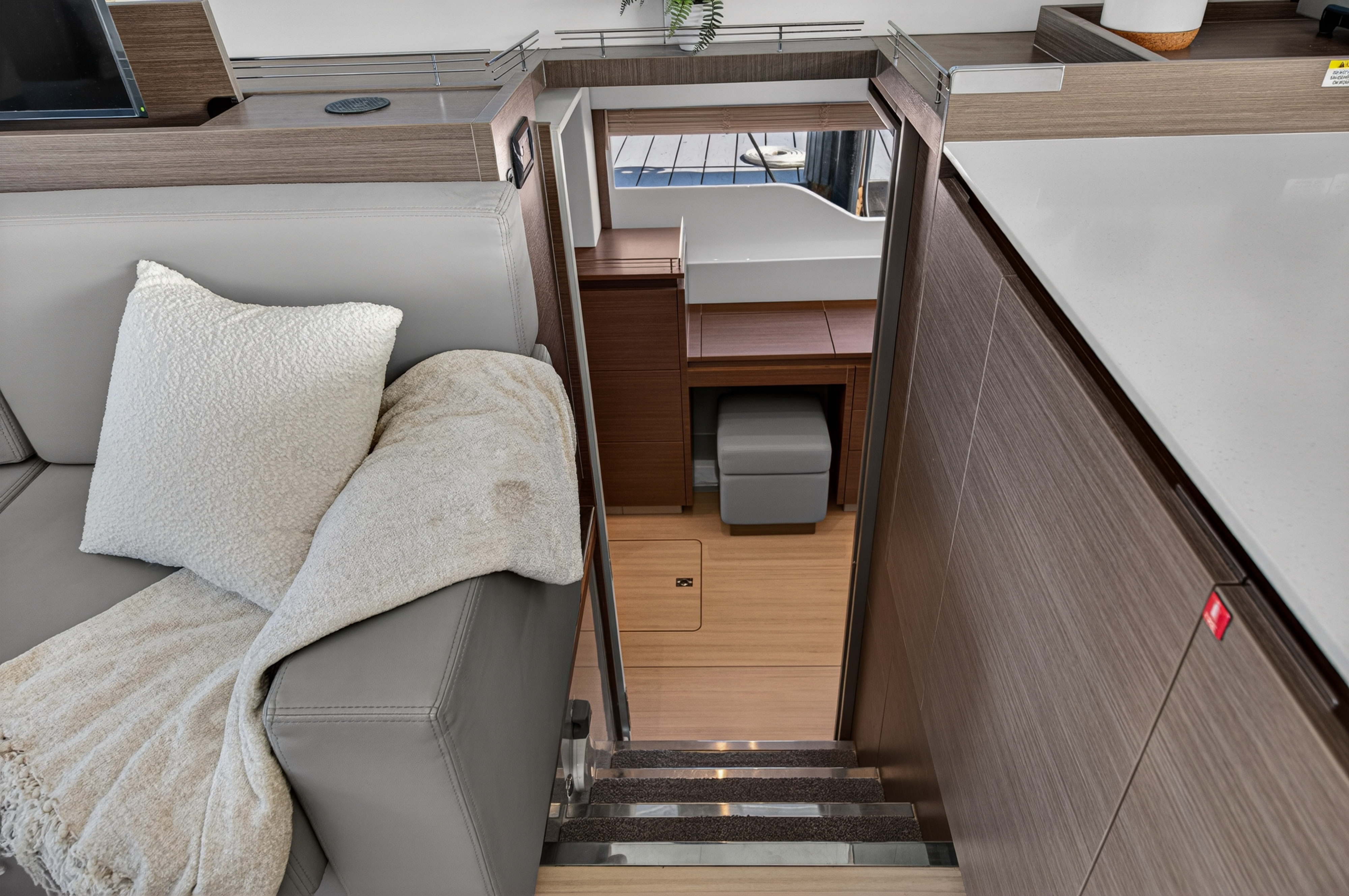 Boat image 84