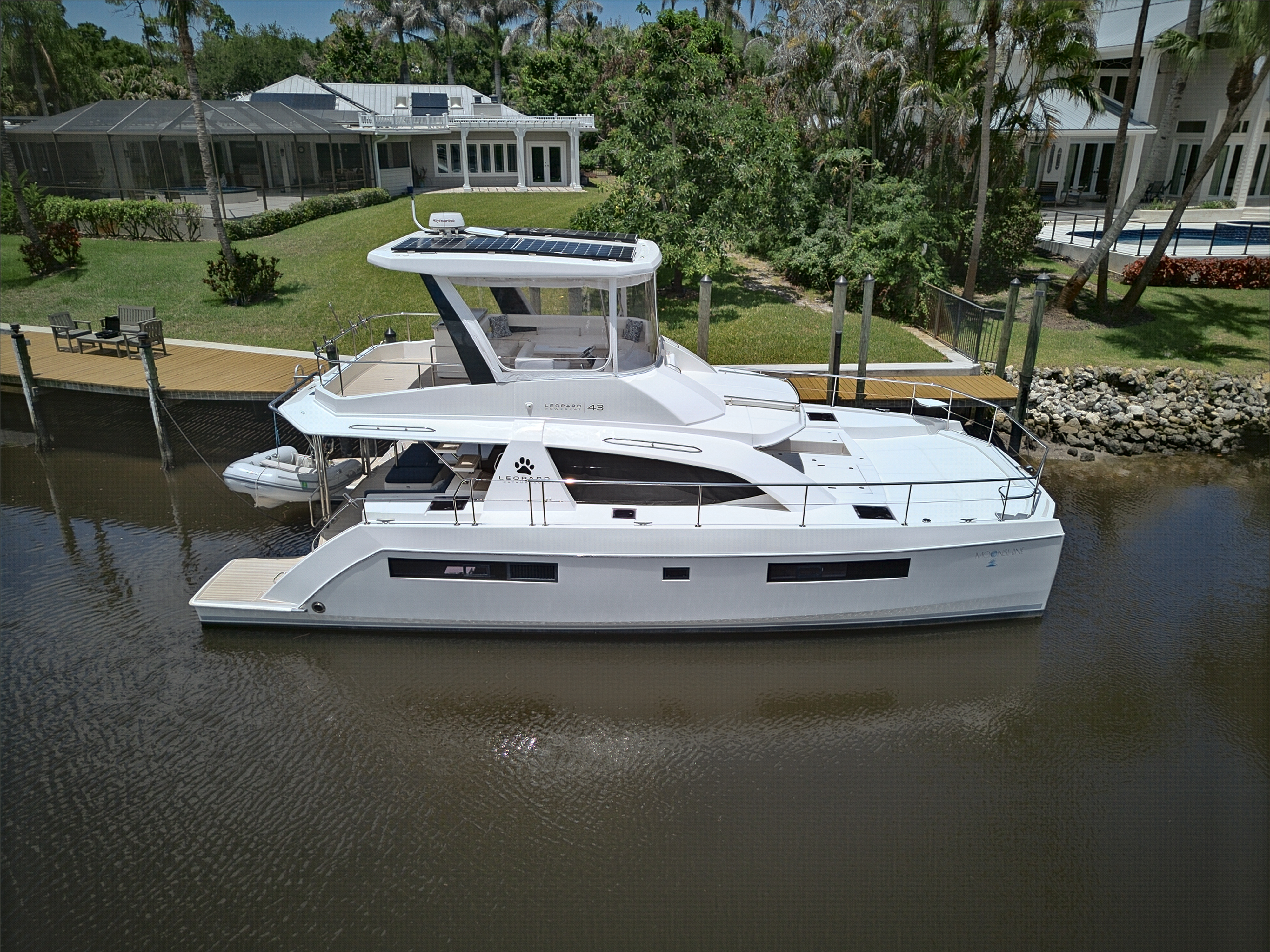 Boat image 128