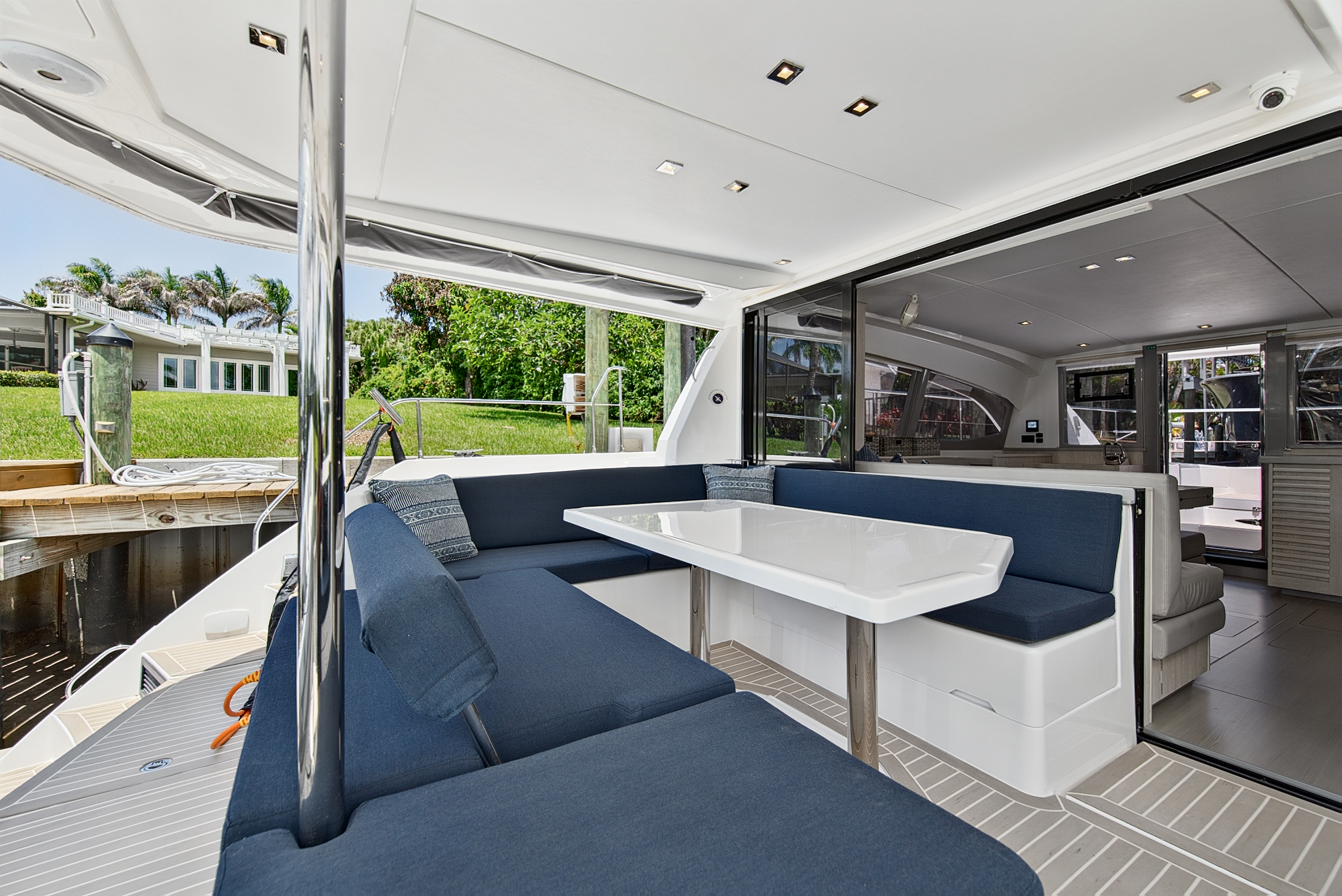 Boat image 10