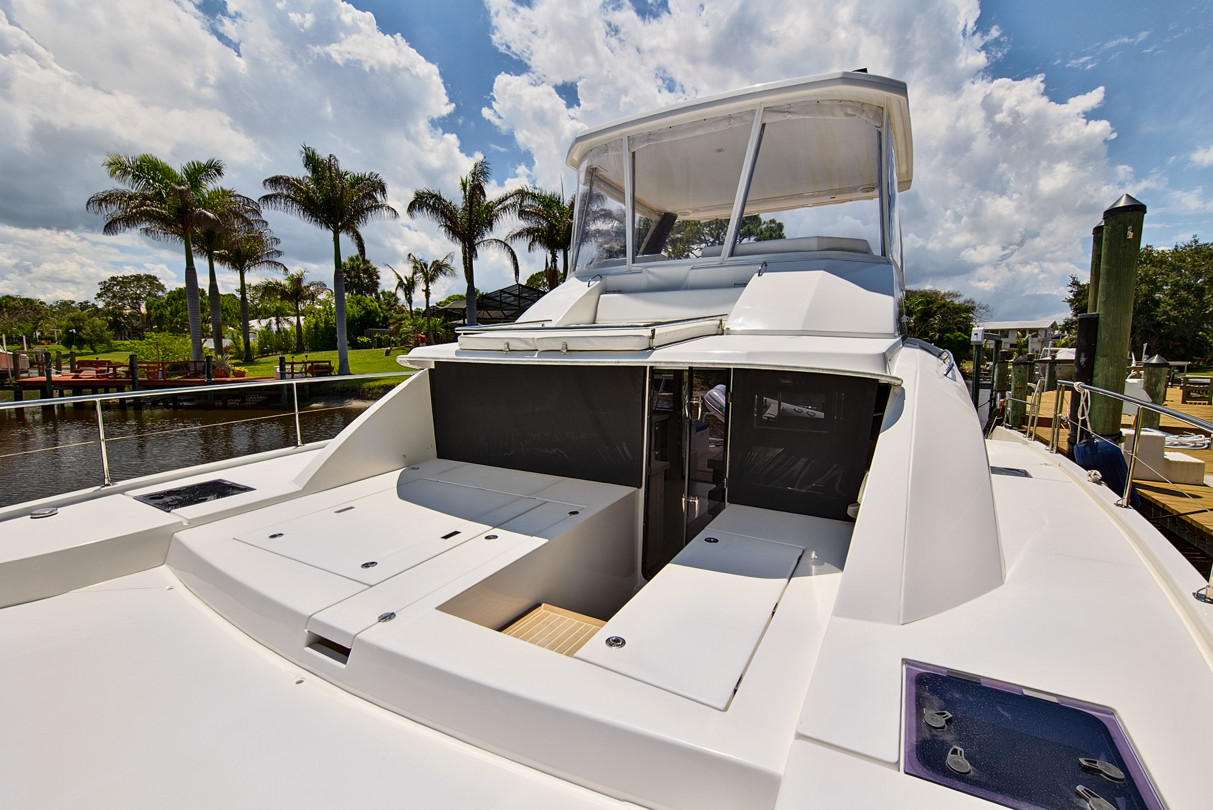 Boat image 120