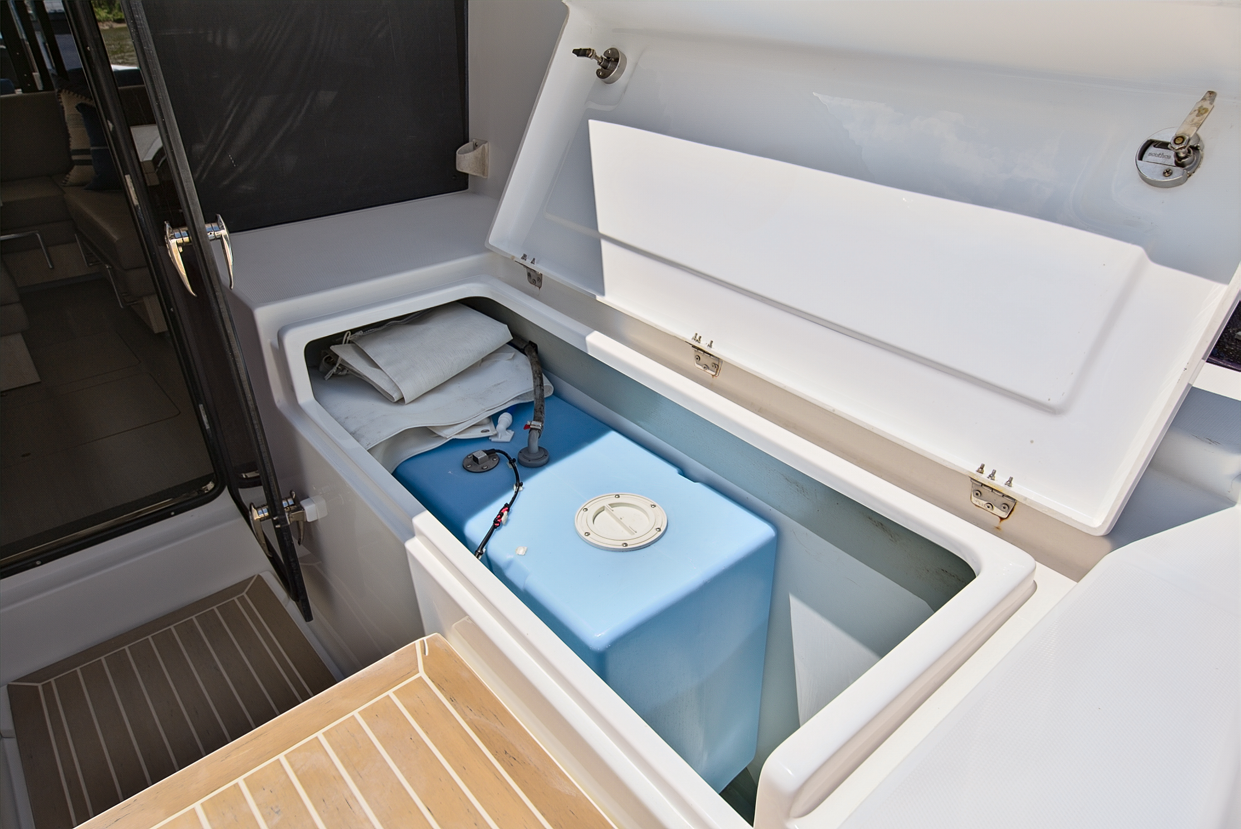 Boat image 121