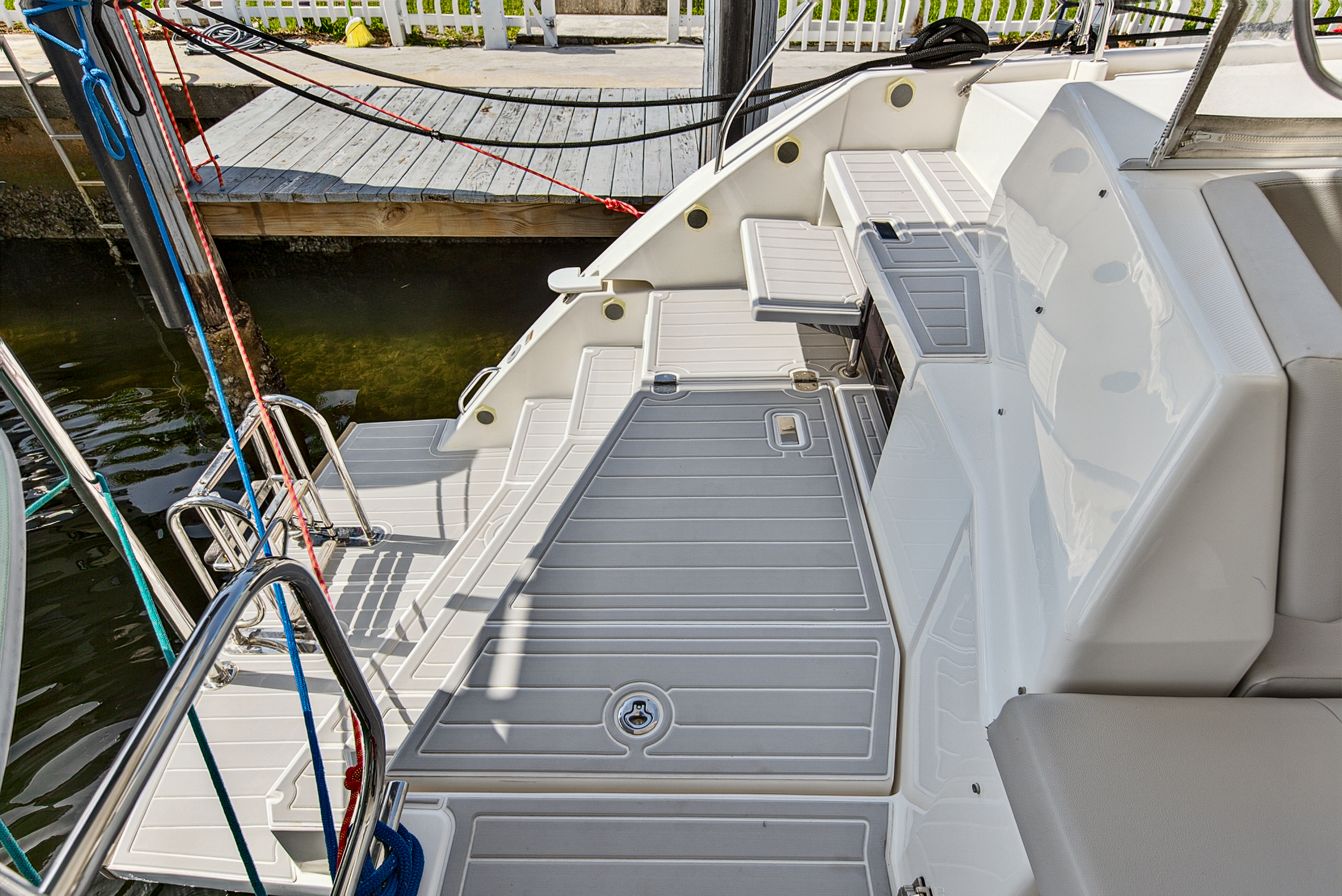 Boat image 112