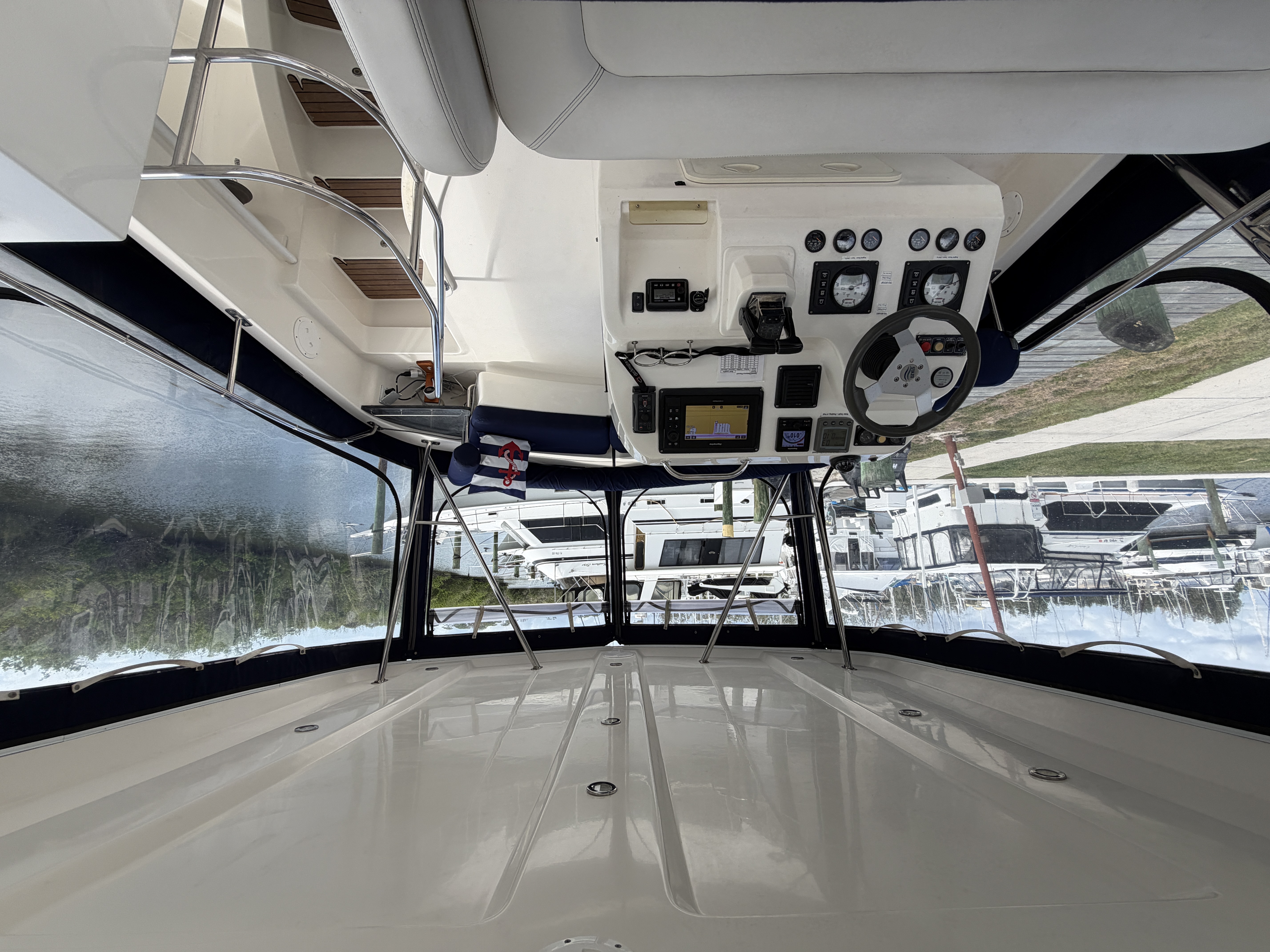 Boat image 12